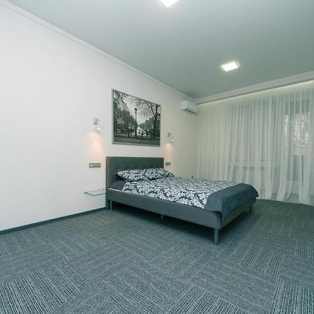Hotrent City Deluxe Kiev Bagian luar foto