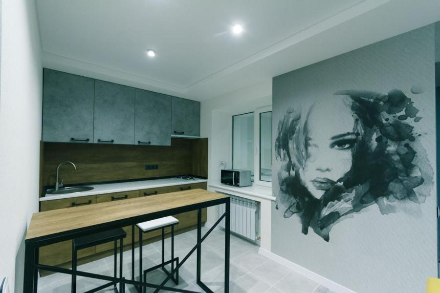 Hotrent City Deluxe Kiev Bagian luar foto